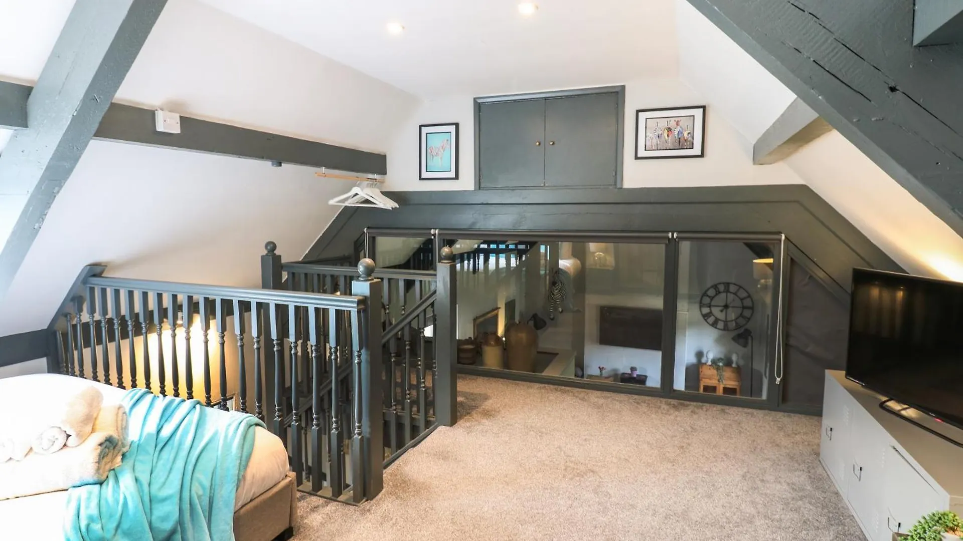The Old Mission Hall Apartment Richmond  United Kingdom