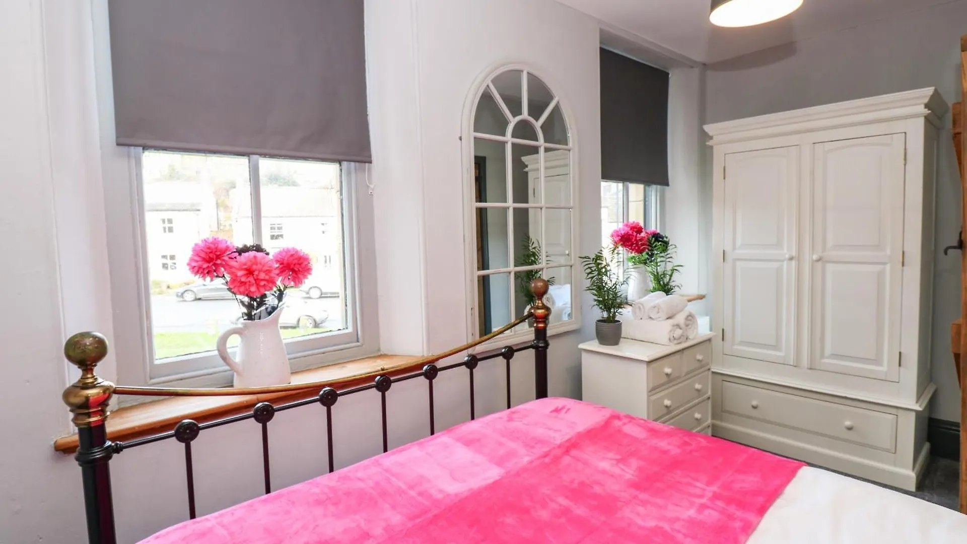 The Old Mission Hall Apartment Richmond  United Kingdom